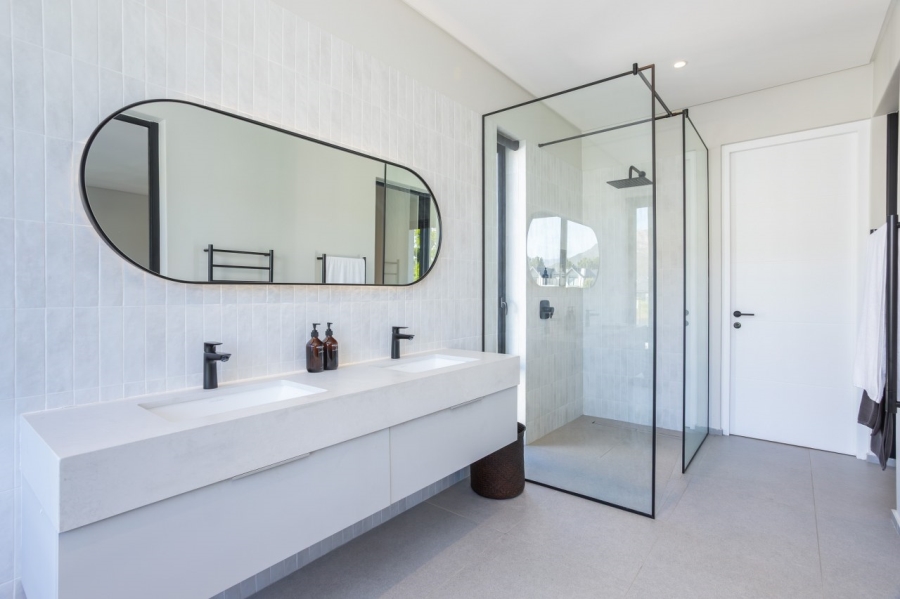 4 Bedroom Property for Sale in Val De Vie Estate Western Cape